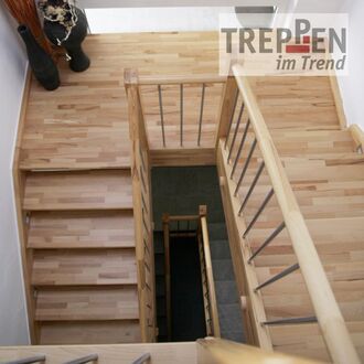 Holztreppe