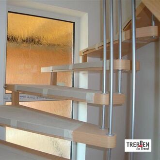 Holztreppe mit Longlife-Stufen