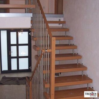 Holztreppe mit Longlife-Stufen