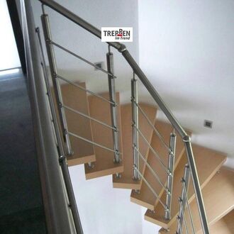 Holztreppe mit Longlife-Stufen
