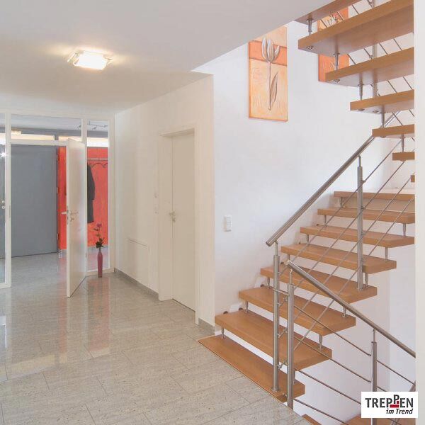 Holztreppe mit Longlife-Stufen