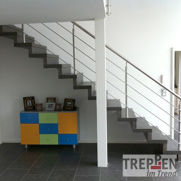 Holztreppe mit Longlife-Stufen