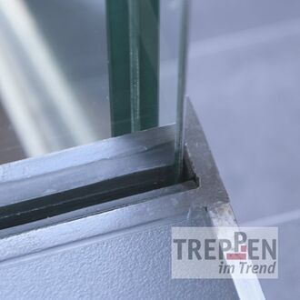 Metalltreppe mit Longlife-Stufen